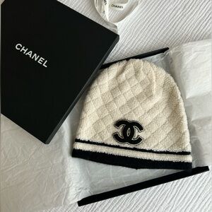 CHANEL Cream and Black Quilted Beanie
